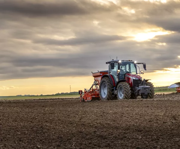 Massey Ferguson door Verbrugghe in Oostrozebeke